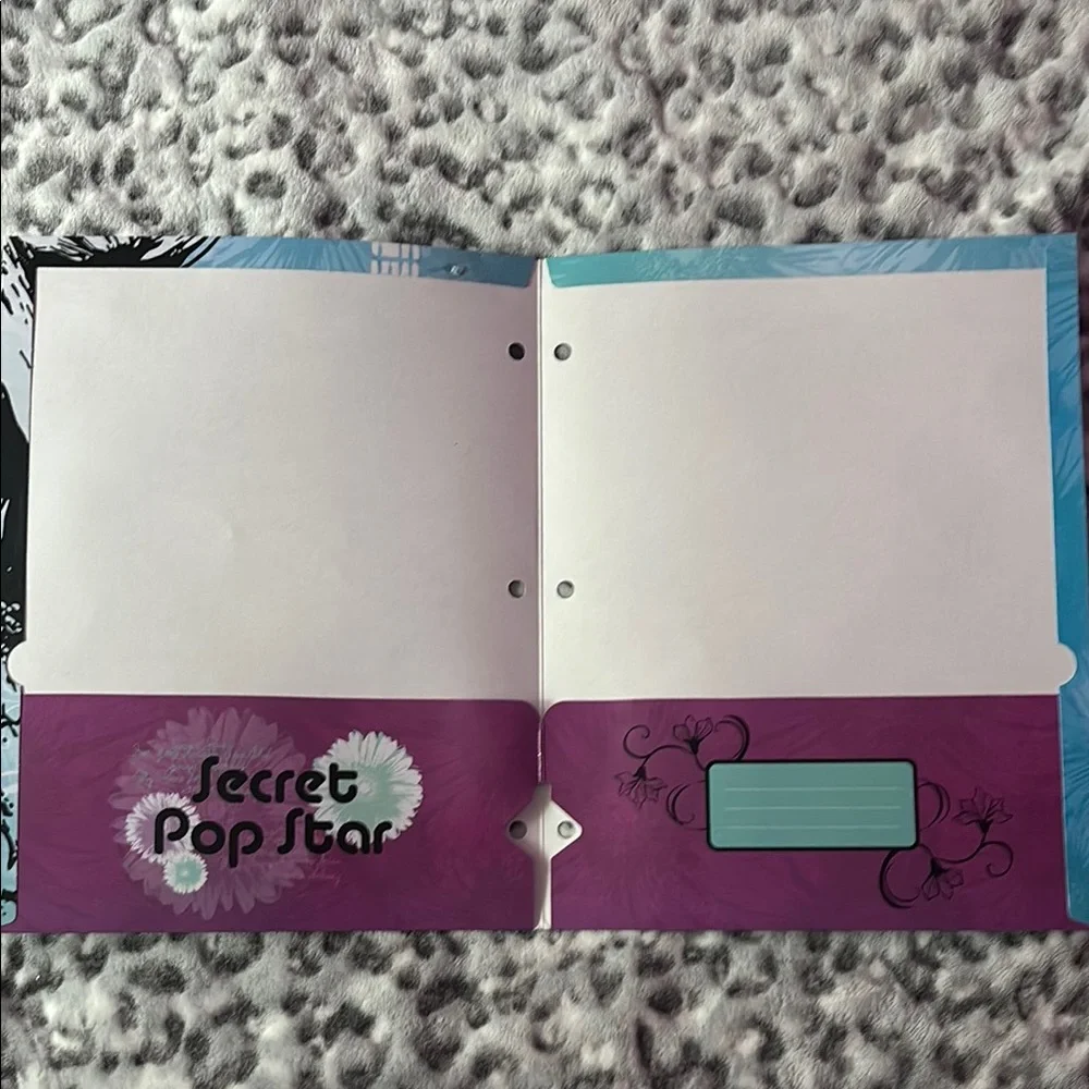 Disney Hannah Montana Floral Folders - Blue and Purple